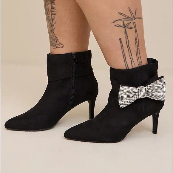 Torrid black/silver rhinestone bow, stiletto ankle bootie size 10WW (wide), NWOT - Picture 12 of 12